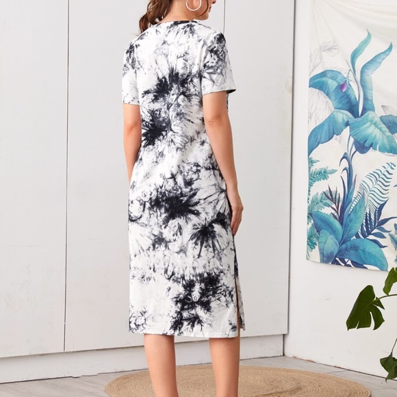 MATERNITY tie dye side slit short sleeve midi dres - Picture 5 of 6